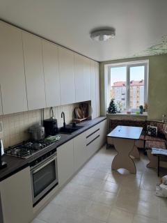 Апартаменти - 0