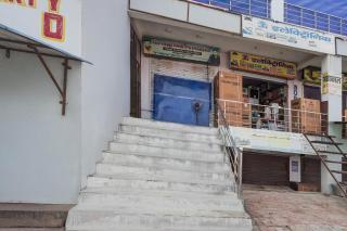 SPOT ON by OYO NEW S.M. Galaxy - 1