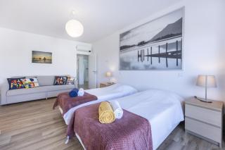 White Pearl Apartment by Seewest - 5