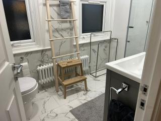 Bright 1-Bed - 2 mins to Forest Hill Station - 7