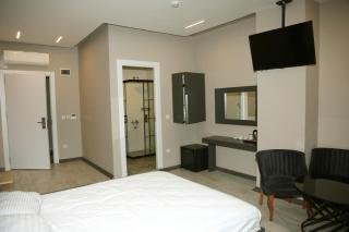 zoom airport hotel - 8