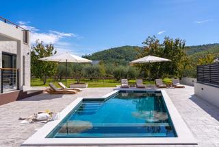 NEW! Stylish 4-Bedroom Villa Agrosa with 30 m2 Private Pool, Hydromassage, Finnish Sauna and Fun zone - 3