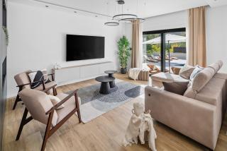 NEW! Stylish 4-Bedroom Villa Agrosa with 30 m2 Private Pool, Hydromassage, Finnish Sauna and Fun zone - 2