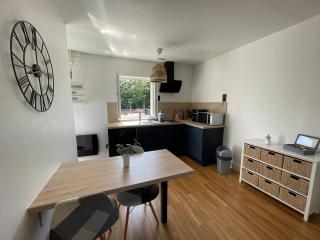 Chez Marcel, Petit et Cosy, avec grand parking gratuit - 4