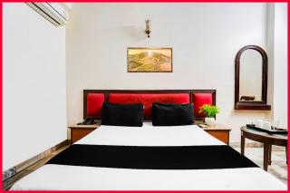 Hotel Girivan Palace Near Ram Janam Bhoomi And Temple, Ayodhya # Free Wifi and Parking Facilities - 0