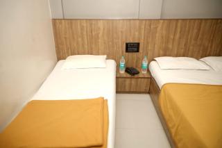 Hotel Pacifi Inn - 7