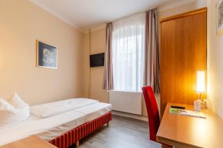 Pension Am Pollingpark - Dessau - 2