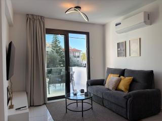 Harbour Lights Seaview One Bedroom Apartment at Paphos - 9