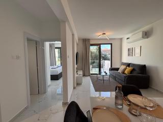 Harbour Lights Seaview One Bedroom Apartment at Paphos - 6