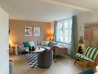 Cozy And Colorful House Close On Bornholm - 7