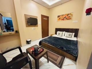 Jhankar home stay - 1