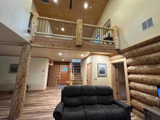 Waterfront Log Cabin - Sunriver - 0