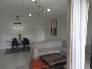 3 Bedroom Apartment The Blyde Crystal Lagoon - 7