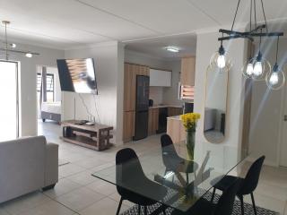 3 Bedroom Apartment The Blyde Crystal Lagoon - 3