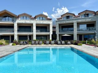 Sole Suites at Lago Dorato, Luxury, Lake View - 8