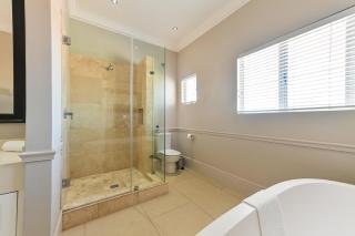 6 Selwyn Court - Beach Front - 7