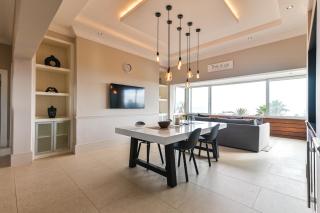 6 Selwyn Court - Beach Front - 6