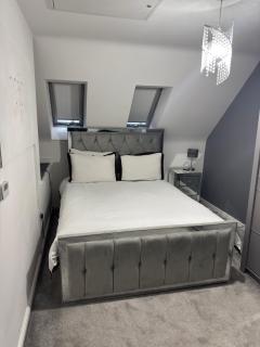 2 bedroom Modern House - 8