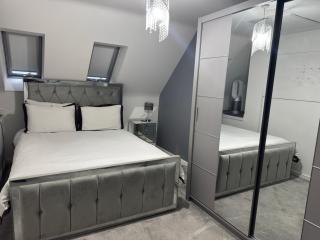 2 bedroom Modern House - 7