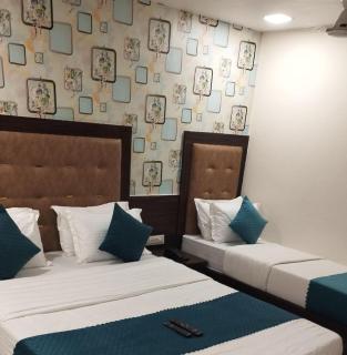 Hotel Silver Inn, Ahmedabad - 8