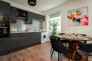 Cosy Harbour Luxe Modern 2BR Sleeps 6 - 7