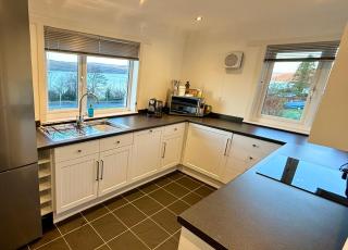 Oaktree Cottage, overlooking Loch Fyne - 5