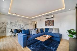 Downtown Cozy Apartment with Panoramic View - 8