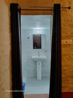 Woodpecker Homestay - 3