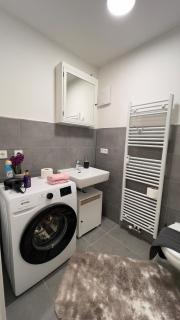 Modern 2 Room Apartment with Balcony in Dresden - 0