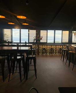 The Overlook Inn, Tagaytay City - 1