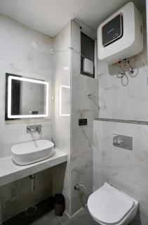 Sukh Stay A cozy budget friendly stay in Zirakpur - 7