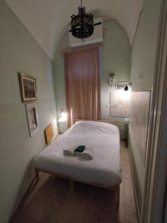 Quiet Apartment in Lecce Old Town with private entrance - 8