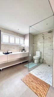 Whale Walk Apartment - Hermanus Central - 6