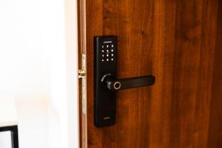 Cozy apartment steps away from everything - 4