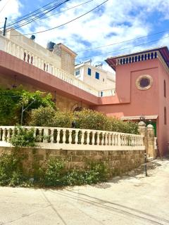 Two bedroom in Batroun Souq steps to Phoenician wall - 0
