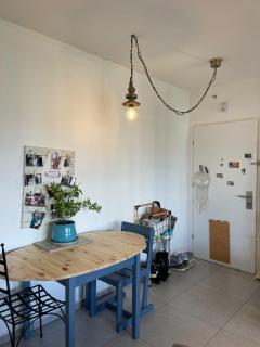 Bright Apartment with Balcony and Open View - 8