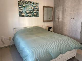 Bright Apartment with Balcony and Open View - 4