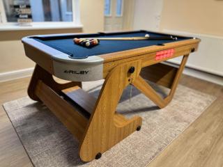 Northfield 2BDR with Large Drive and Games Room - 8