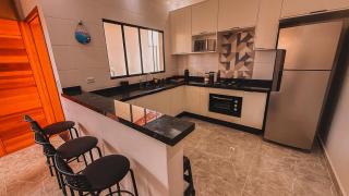 Casa 3 quartos sendo 1 suite ar Cond com piscina 300 metros da praia - 8