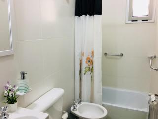 Moderno departamento con excelente ubicación y cochera - 7