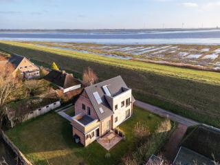 Deichkoje12 Deck 1 EG direkt am Eiderdeich nur 7 km bis zur Nordsee und 20 Min bis Sankt Peter Ording - 0