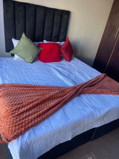 woodlands hill home stay estate - 1