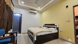 THE POPULAR RESDINCY & RESTAURANt - 2