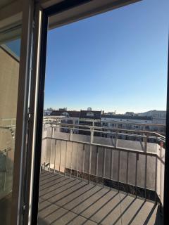 Modern Kudamm Luxury Home with 2 kitches - 1