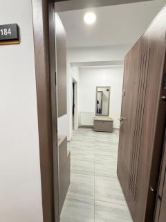 Premier Luxury Lazar Residence by TOD Apartments - 9