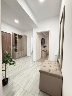 Premier Luxury Lazar Residence by TOD Apartments - 8