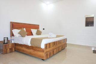 Ramayana Grand Hotel Ayodhya-Step Away From Ram Mandir - 8