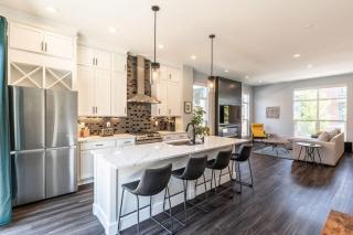 Lux Home 5 mins to Grand Park with Private Garage-Family Friendly - Westfield - 0