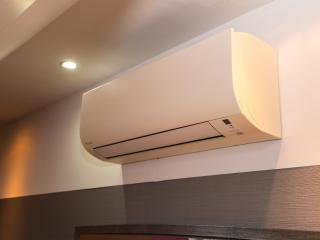 Apartment for 6 with Rooftop Terrace & Air Conditioning, close to Metro - 5