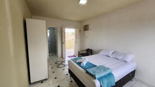 GRA325 | Spacious Retreat with Pool and Barbecue. - 7